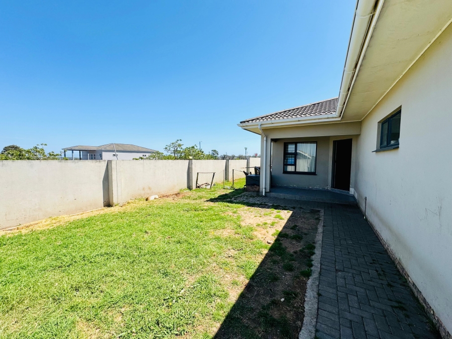 3 Bedroom Property for Sale in Gonubie Eastern Cape